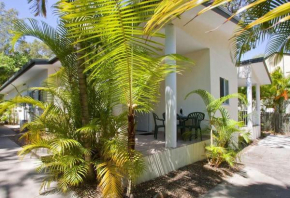Breakaway - Bright and Breezy Studio with Communal Pool, Near Agnes Water Main Beach